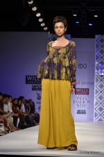 Model walk the ramp for Payal Pratap Show at Wills Lifestyle India Fashion Week 2012 day 1 on 6th Oct 2012 (26).JPG